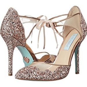 Betsey Johnson Champagne Stela Shoe 7.5